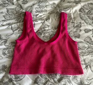 Seamless Two-Way Tank Top thumbnail 2