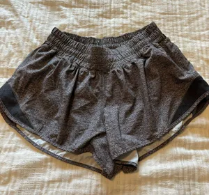 Hotty Hot 2.5” Shorts thumbnail 1