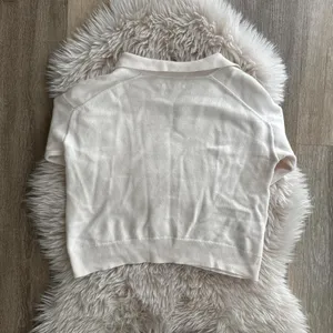 Pre-worn ARITZIA Wilfred Clara Marina Wool Waist Sweater - Matte Pearl XS thumbnail 3