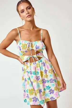NEW NWT Blue Blush‎ Floral Print Mini Dress SZ Small Smocked Back Flirty Cutaway thumbnail 1