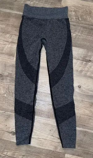 PINK - Victoria's Secret Seamless Athletic Leggings thumbnail 1