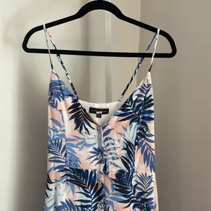 Slate & Willow Handkerchief Hem Dress Tropical Print Maxi Dress Size XL thumbnail 7