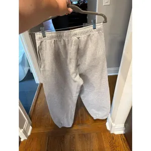 Tna Cozy Fleece Mega Fit Sweatpants from Aritzia a baggy silhouette Medium thumbnail 5