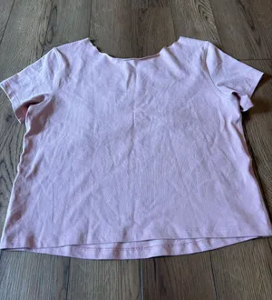 Lululemon graphic top  thumbnail 2