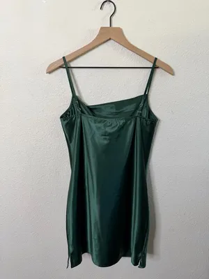 NWT Heiress Beverly Hills‎ Emerald Green Satin Slip Mini Dress Womens Size S thumbnail 6