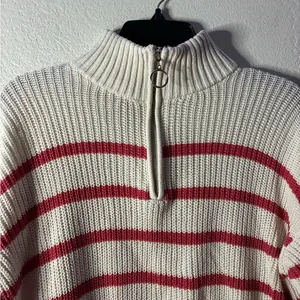 💥St. John's Bay Ivory and Red Stripes Crew Neck Long Sleeve Sweater S thumbnail 5