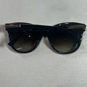 MCM Oversized Gradient Lens Sunglasses Black Gold Accent thumbnail 3