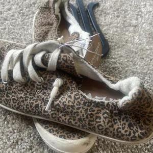 - New Mad love comfort tennis shoe in leopard print soft interior 6 thumbnail 4