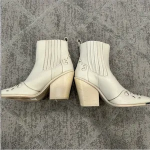 Steve Madden Multi Leather Pointed-Toe Western Booties thumbnail 6
