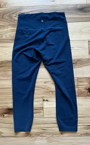 Lululemon Leggings 23"  thumbnail 1