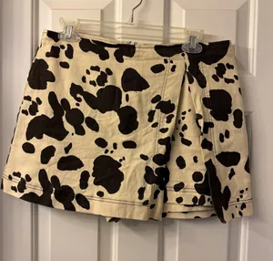 Cow print skort thumbnail 1