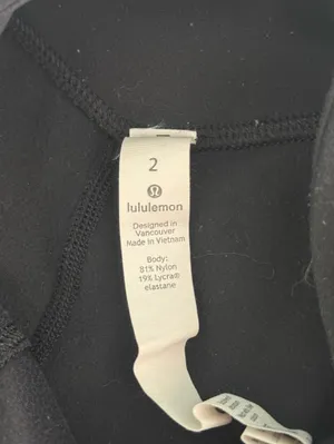 Lululemon Align High Rise Joggers in Black thumbnail 4