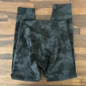 Lululemon Camo Black Leggings thumbnail 3