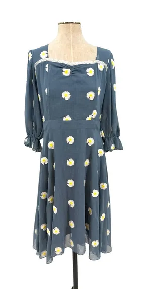 Ivy City Co Daisy Embroidered Floral Lace Trim Midi Dress Blue Size Medium thumbnail 1