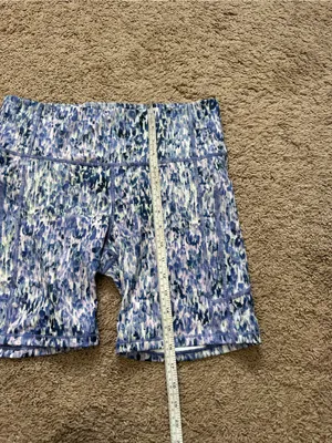 Athleta Ultimate Stash 7” Athletic Bike Shorts Size L thumbnail 6