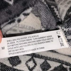 Ashley Outerwear Aztec Print Fleece Shacket Jacket Women's Size M Southwestern thumbnail 4
