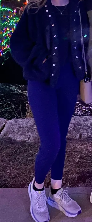 Lululemon Align Joggers thumbnail 1