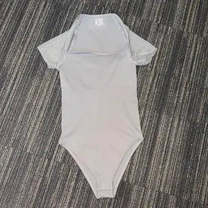 OQQ Light Gray Bodysuit Size Small Short Sleeve Square Neck Top thumbnail 4