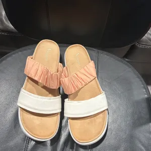 UGG Women's Sandals in Peach and White thumbnail 9