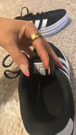 Adidas Women’s thumbnail 2
