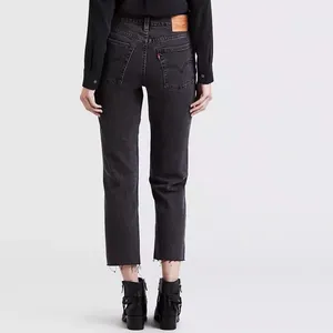 Levis Premiums Wedgie Washed Black‎ Raw Hem Crop Denim Jeans thumbnail 3