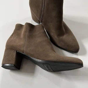 Franco Sarto Womens Casual Leather Ankle Boots Brown Booties Size 6M thumbnail 3