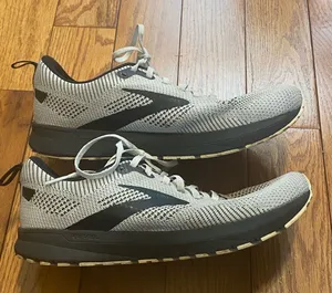 Women's Brooks Revel 5 White Black Running‎ Shoes Size 9.5 1203611B121 thumbnail 1