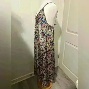 BISHOP +‎ YOUNG SAINT MARTIN HALTER MIDI SATIN FLORAL DRESS Size Small $108 thumbnail 3