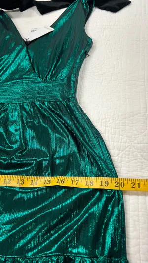 Sugarlips Liquid Satin Emerald Green Metallic Maxi Dress thumbnail 11