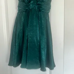 Altar’d State Small Tracey Green Satin Ruffle Sleeve Holiday Cocktail Dress thumbnail 5