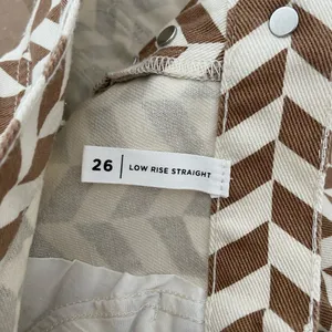 EUC | Pacsun women’s low rise straight patterned jeans — size‎ 26 thumbnail 7