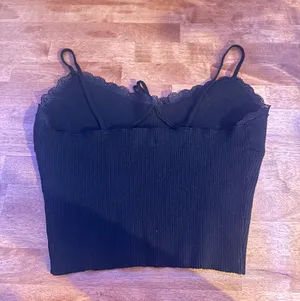 LA Hearts Black Crop Top Medium  thumbnail 2