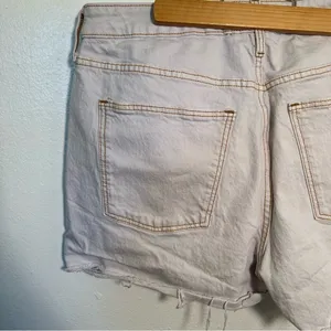 Universal Thread Women's 14/32 High-Rise Vintage‎ Midi Jean Shorts White Stretch thumbnail 12