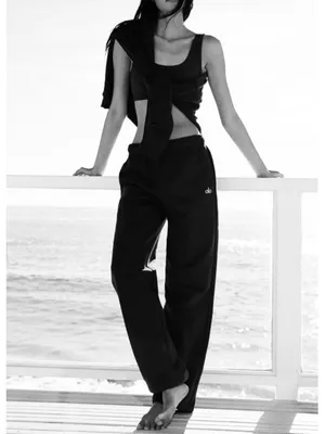 Alo Accolade Straight Leg Sweatpant Black Fleece Sweats Lounge Traveling Joggers thumbnail 6