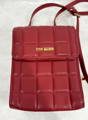 Steve Madden Red Quilted Faux‎ Leather Crossbody Wallet Bag Gold Hardware thumbnail 1