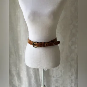 Vintage “Shirley” Hand Tooled Leather Western Belt Floral Size 30 thumbnail 7