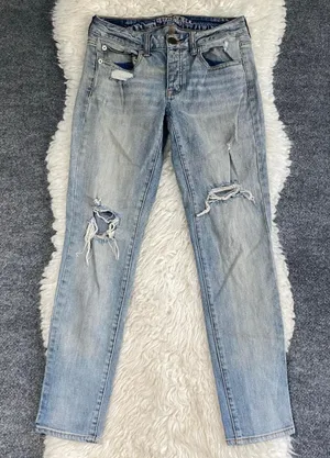 AMERICAN EAGLE LIGHT BLUE DISTRESSED BUTTON FLY BOY JEAN DENIM MID RISE thumbnail 1