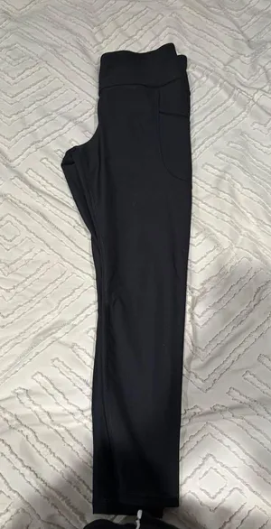 Old Navy High Rise Leggings thumbnail 1