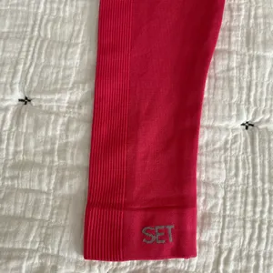 SET ACTIVE SculptFlex High Rise Compression Legging in Electric Pink Size S thumbnail 5