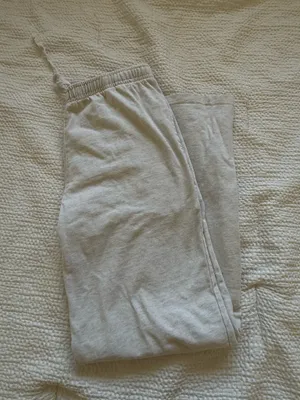 Brandy Melville Anastasia Sweatpants thumbnail 2
