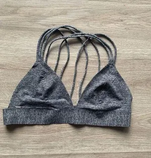 PINK Victoria’s Secret Bra thumbnail 1
