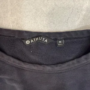 Athleta black cropped crew sweatshirt in size M thumbnail 3