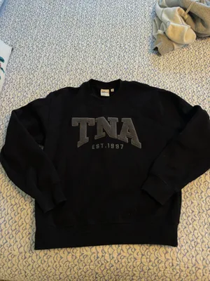 Aritzia TNA Sweatfleece Cozy Fleece sweater thumbnail 2