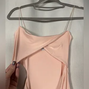 Oh Polly Entwined Blush Pink Twist Cut Out Mini Dress Size 2 thumbnail 7