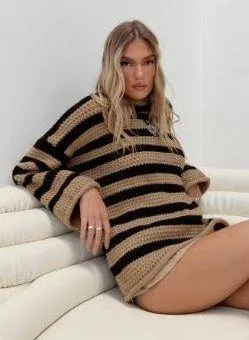Sweater thumbnail 3