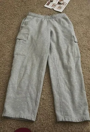Aritzia TNA Sweatfleece Cozy Fleece Mega Fit Sweatpants cargo thumbnail 1