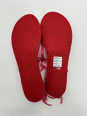 Limited-edition TKEES X J.Crew jelly sandals Vintage Red thumbnail 4