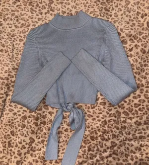 Zara baby blue backless tie back turtleneck thumbnail 1
