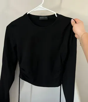 White Fox long sleeved crop thumbnail 1