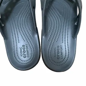 Crocs Black Thong Flip Flops Sz 9 Women thumbnail 5